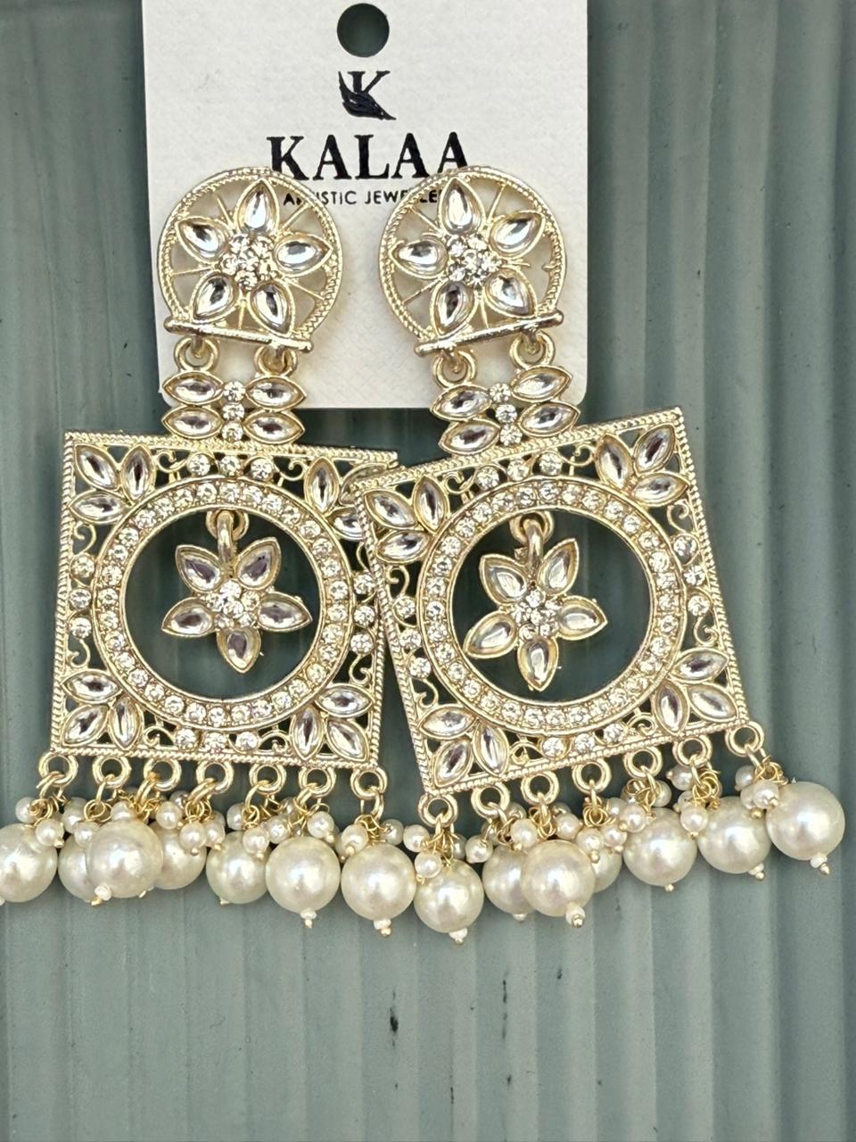 Royal Kundan Pearl Statement Earrings ✨
