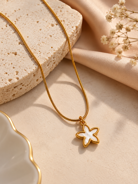 Gold Flower Pendant Necklace for Women